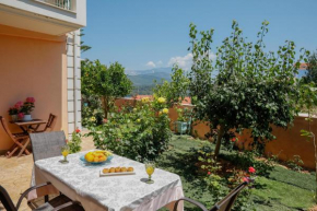Elisso Apartment